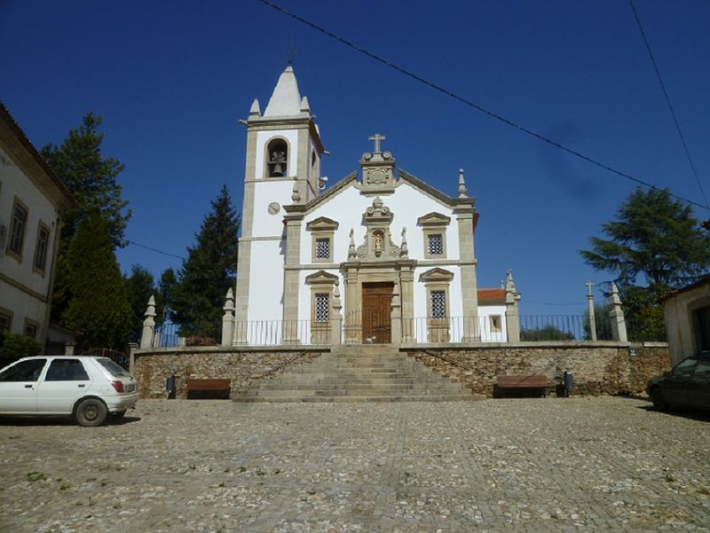 Igreja Matriz de Vila Cova do Alva