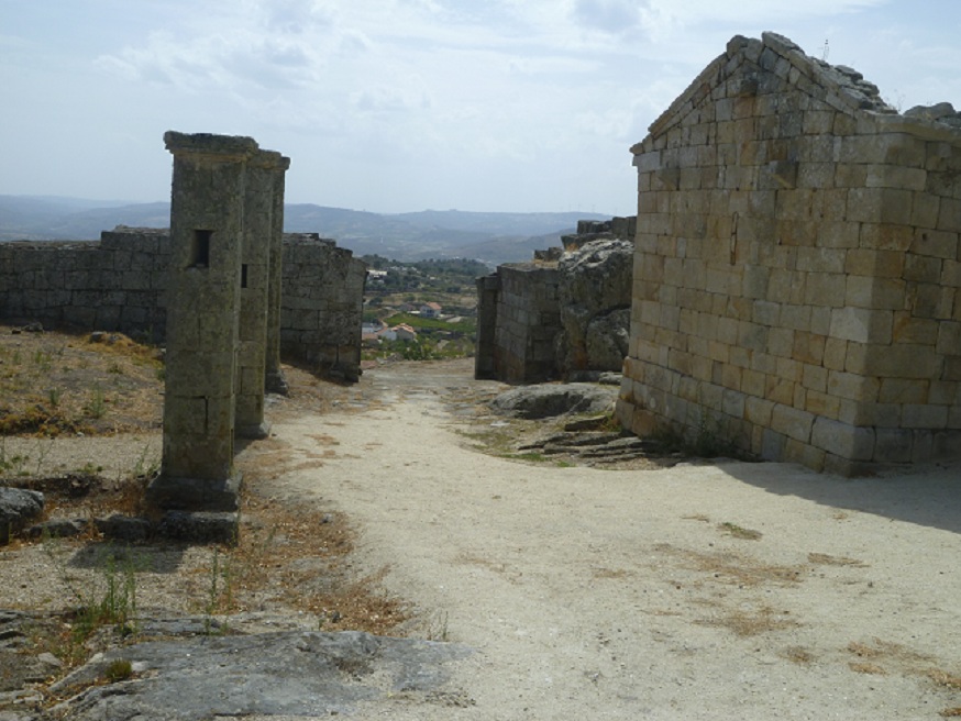 Castelo de Numão - interior