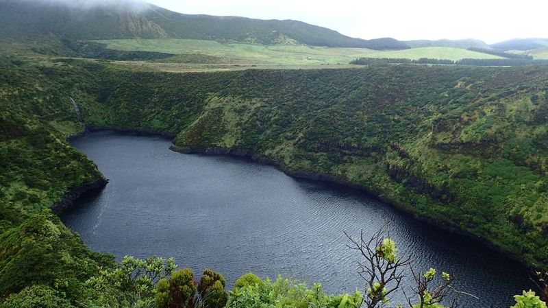 Lagoa Comprida e Lagoa Escura