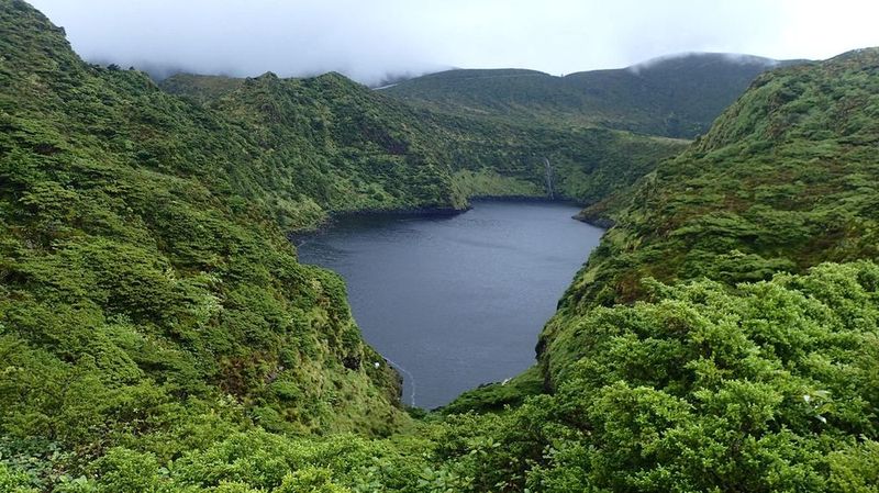 Lagoa Comprida e Lagoa Escura