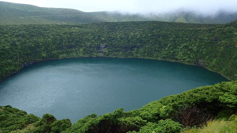 Lagoa Comprida e Lagoa Escura