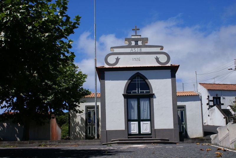 Império do Divino Espírito Santo de Ginjeira