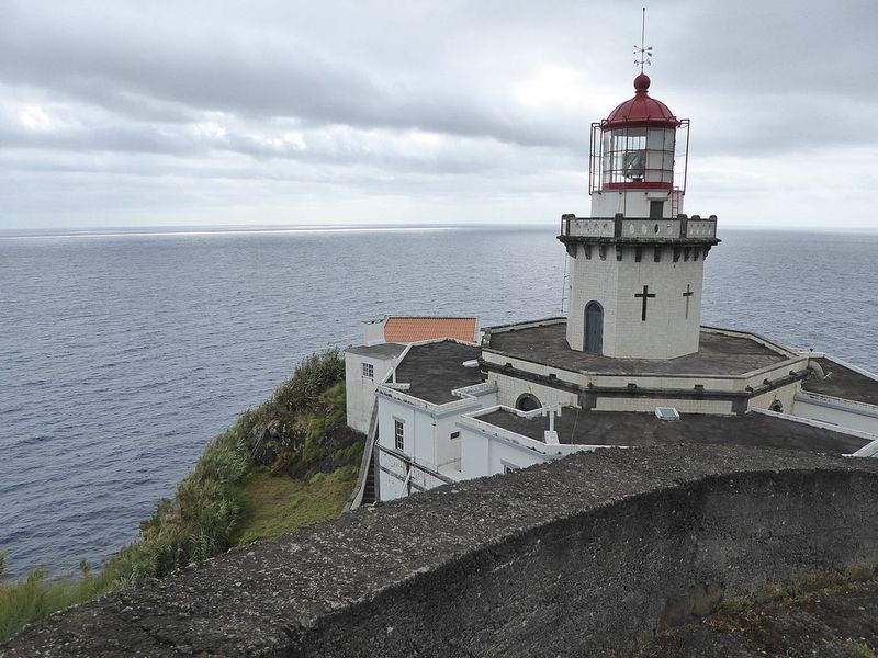 farol ponta arnel