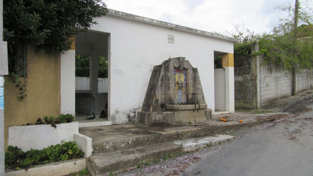 Fonte e Lavadouro de Macinhata