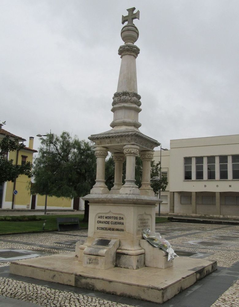 Memorial dos Combatentes