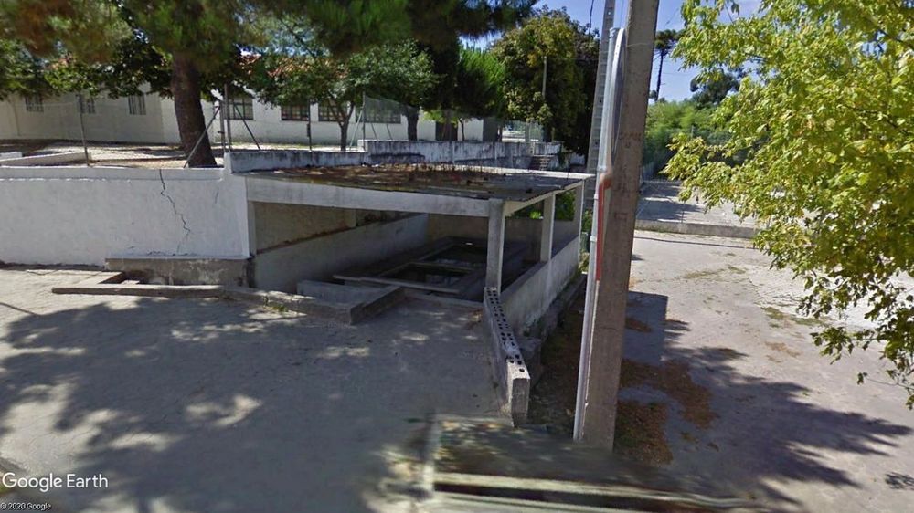 Fonte e Lavadouro em Areias de Vilar