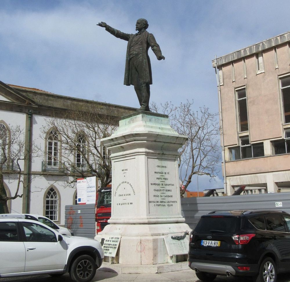 Estátua de José Estêvão