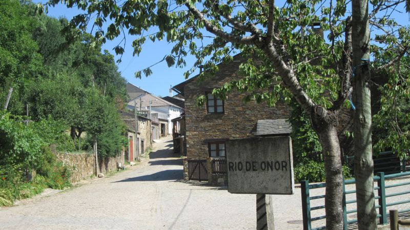 Rua de Rio de Onor