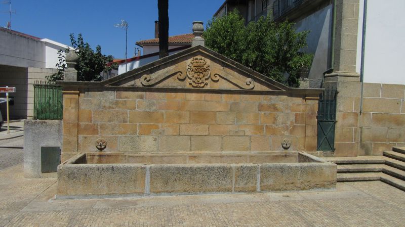 Igreja Matriz de Vimioso - Tanque