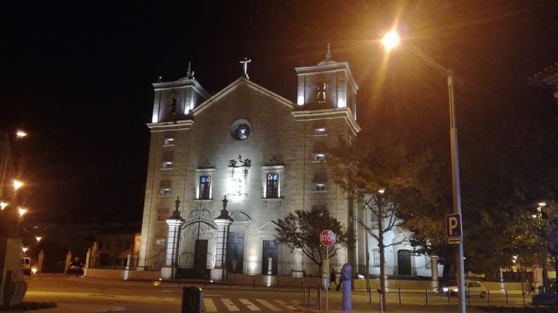 Igreja de São Miguel à noite