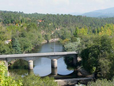 Ponte sobre o Rio Alva Ponte sobre o Rio Alva