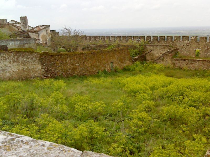 Muralhas do castelo de Estremoz Muralhas do castelo de Estremoz