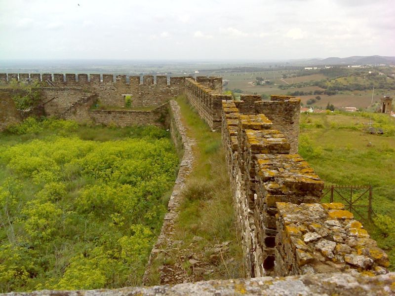 Muralhas do castelo de Estremoz Muralhas do castelo de Estremoz
