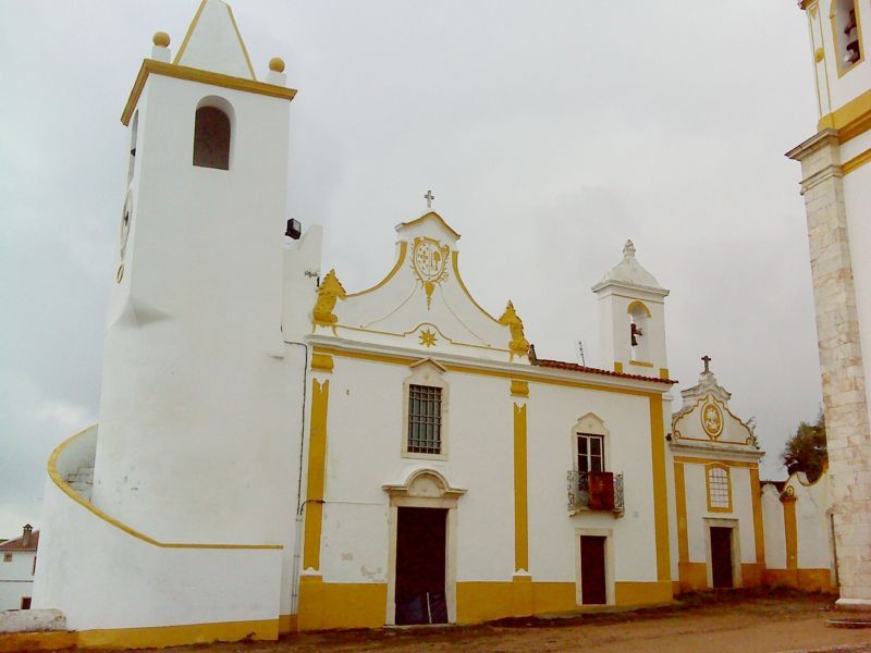 Igreja Matriz de São Salvador do Mundo - lateral