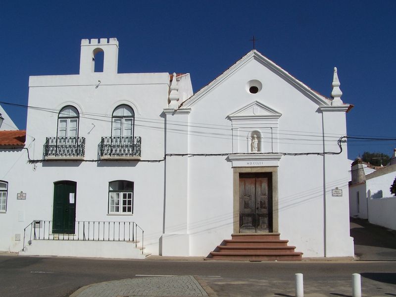 Igreja e Hospital da Misericórdia de Cabeção.jpg