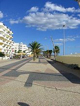 Avenida Marginal e Praia de Quarteira