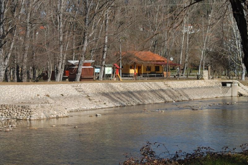 Praia Fluvial de Valhelas