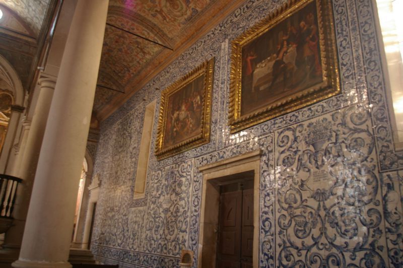 Igreja de Santa Maria - azulejos e pinturas