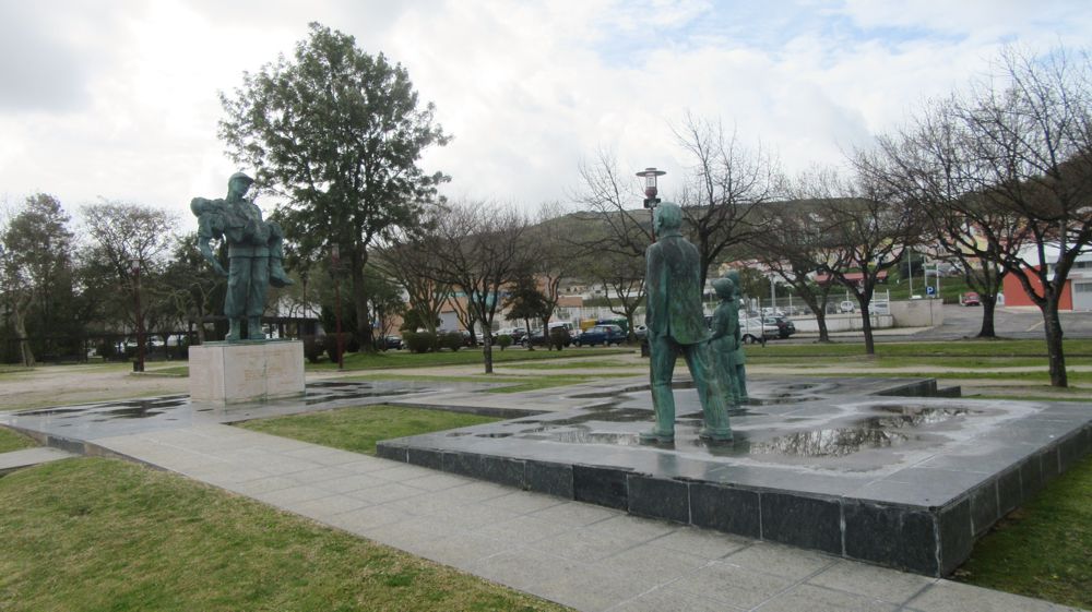 Monumento ao Bombeiros Torriense