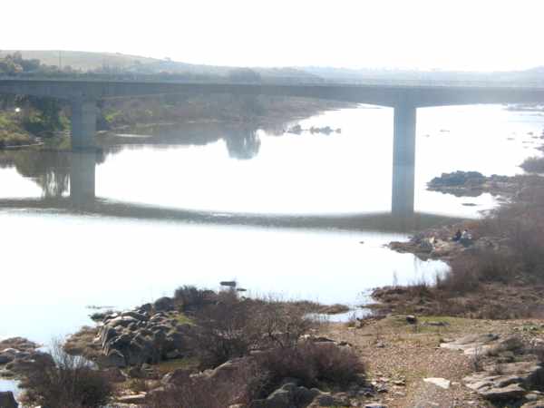 Ponte nova da Ajuda