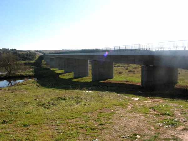 Ponte nova da Ajuda