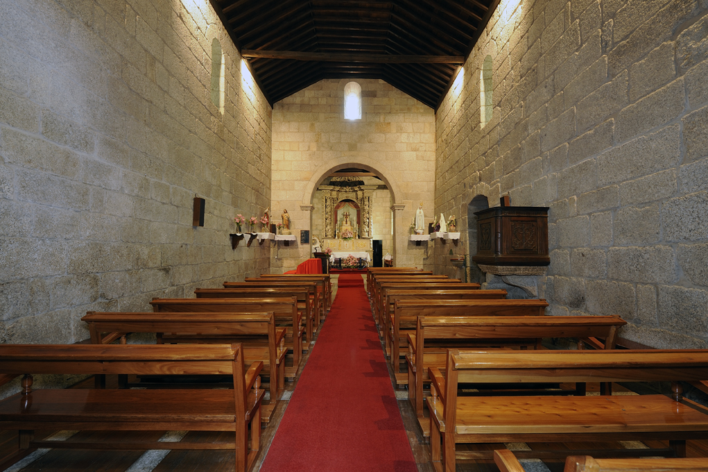 Mosteiro Freixo de Baixo - nave