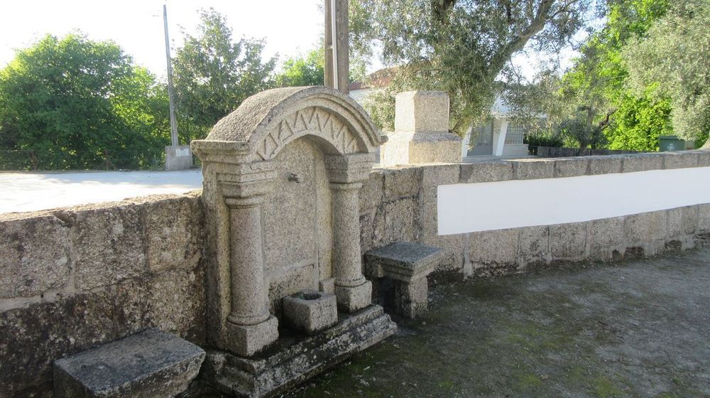 Igreja Matriz de Jazente - fonte