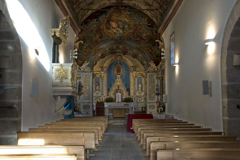 Igreja de Aveleda - nave central Igreja de Aveleda - nave central