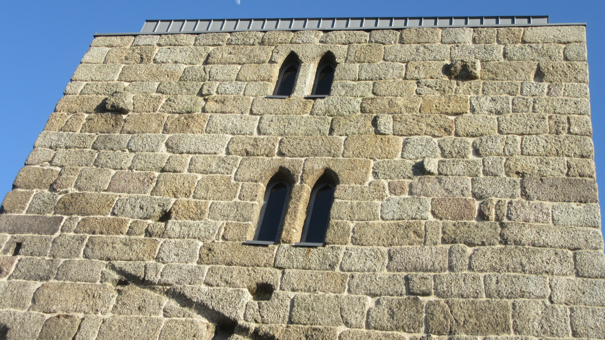 Torre dos Alcoforados - topo oeste