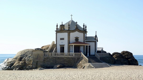 Capela do Senhor da Pedra, Miramar