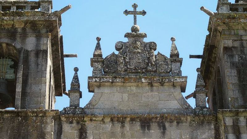 Mosteiro de Pombeiro - fachada