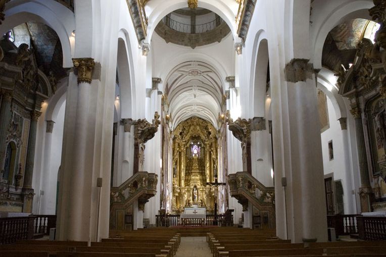 Nave Central