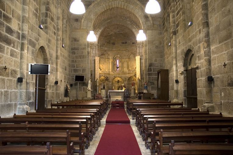 Mosteiro S. Pedro de Ferreira - interior
