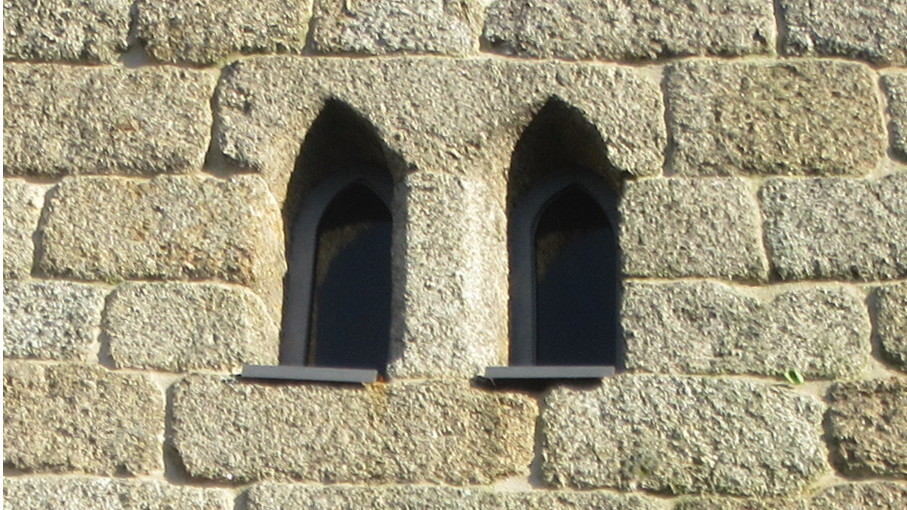 Torre dos Alcoforados - janelas