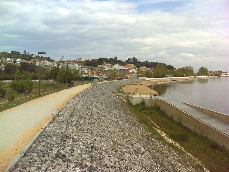 Passeio ribeirinho no rio Sorraia