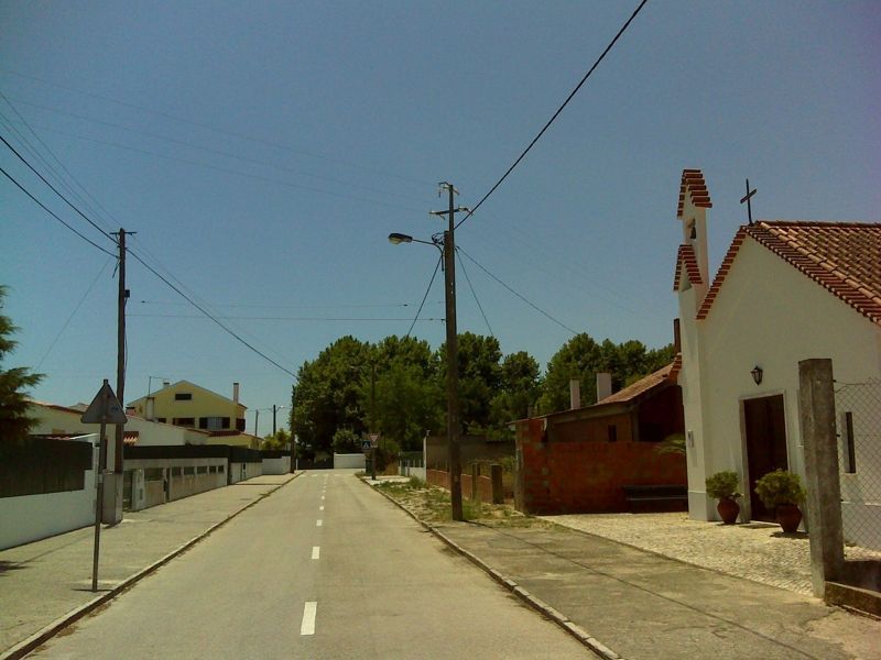 Uma rua da aldeia