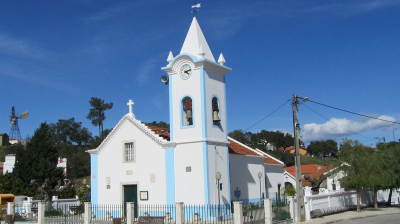 Igreja e Torre Sineira