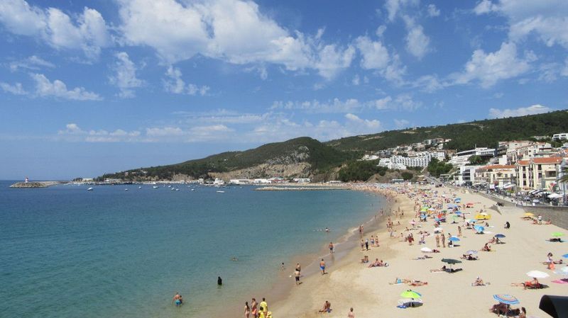 Praias de Sesimbra - Visitar Portugal