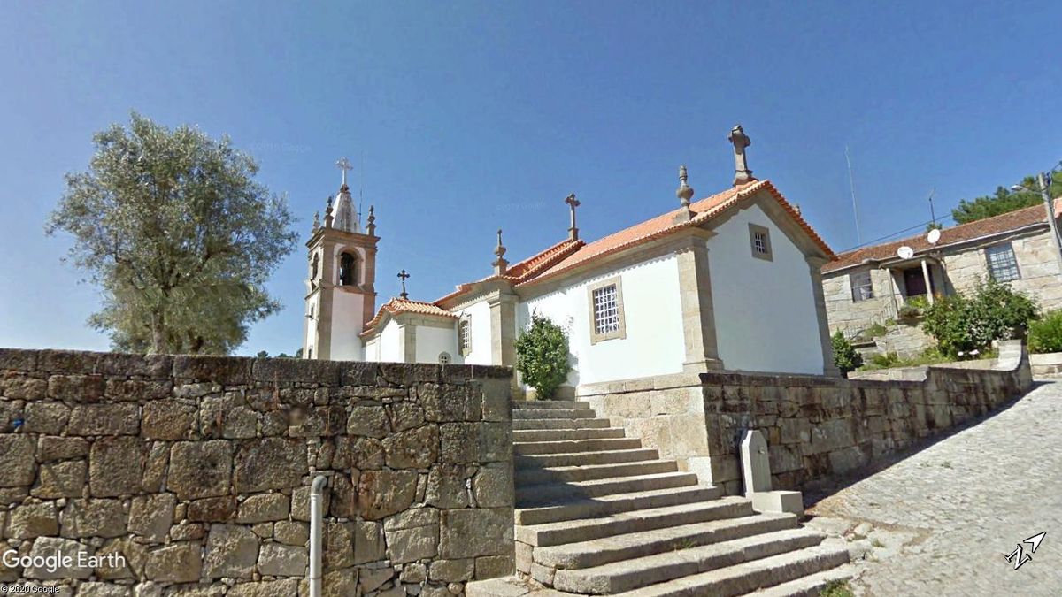 Igreja Paroquial de Serrazes