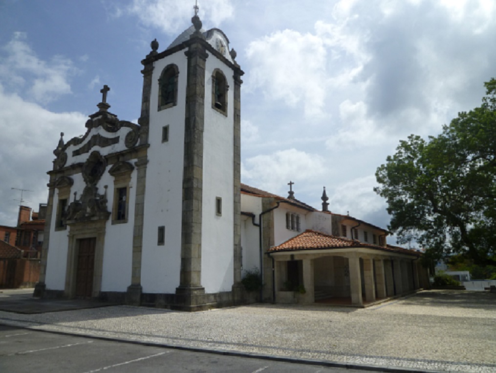Igreja Matriz - Frontal e lateral sul