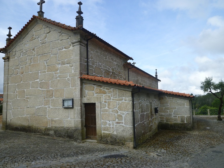 Igreja Matriz de Macieira de Alcôba