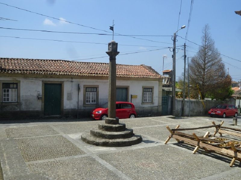 Pelourinho de Pinheiro da Bemposta