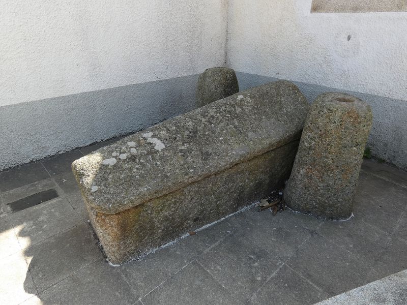 Túmulo em Granito