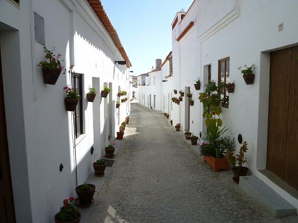 Uma rua da Mouraria