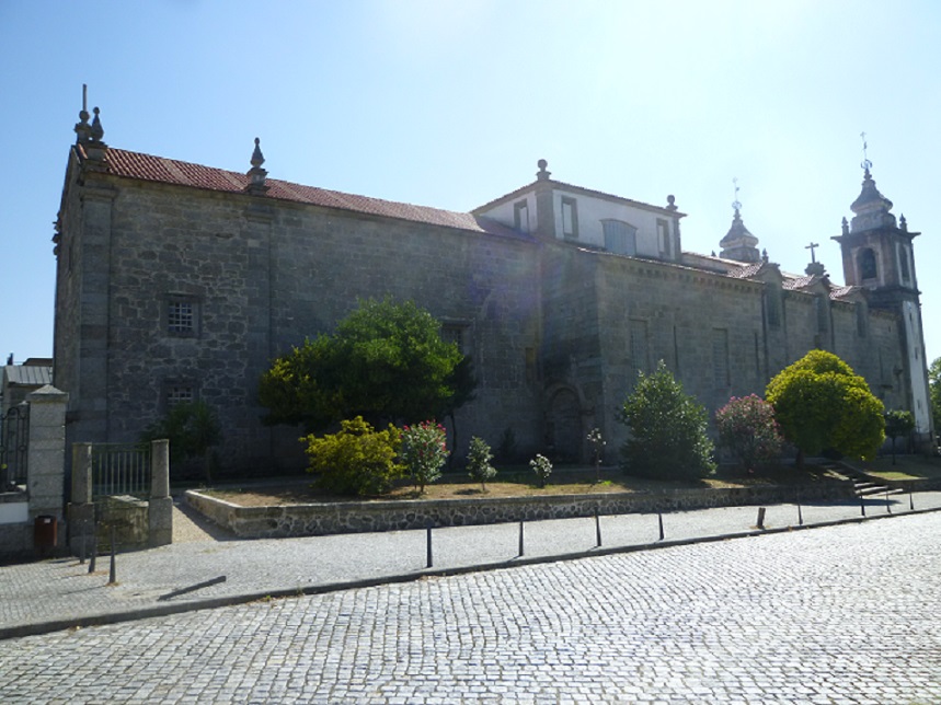 Mosteiro de Santa Maria do Bouro