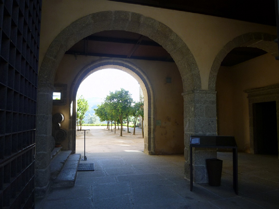 Mosteiro de Santa Maria do Bouro - Passagem