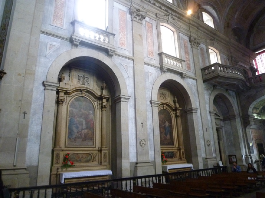 Santuário do Bom Jesus - altares laterais direita