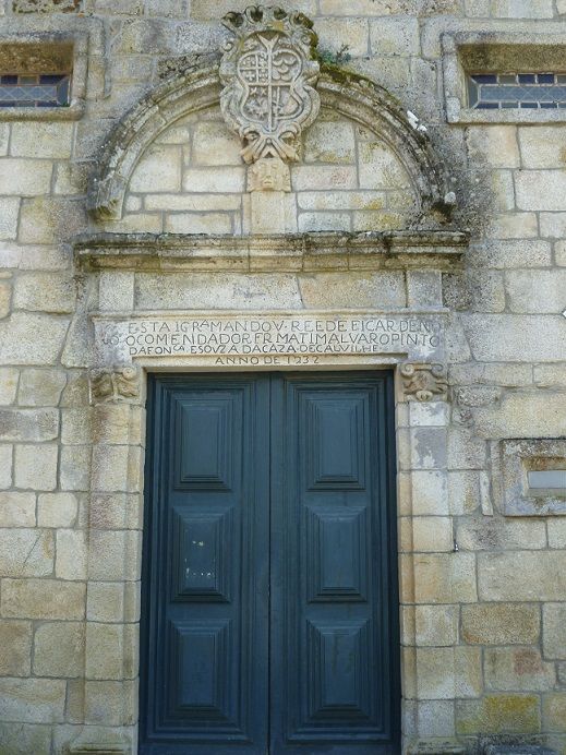 Igreja Matriz de Santa Maria de Veade - porta