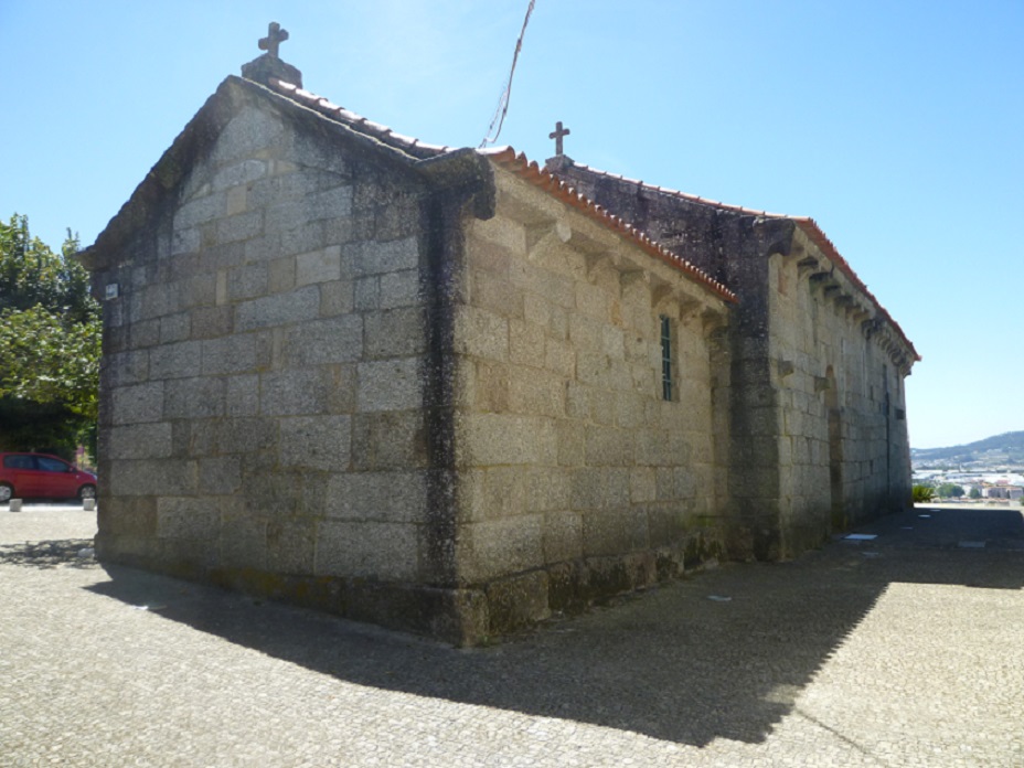 Igreja de Candoso S. Martinho, vista lateral