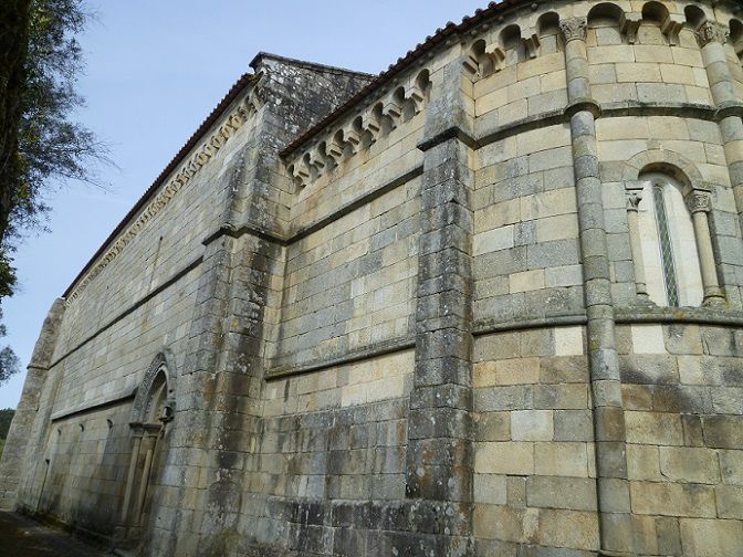 Igreja matriz de Fontarcada - lateral